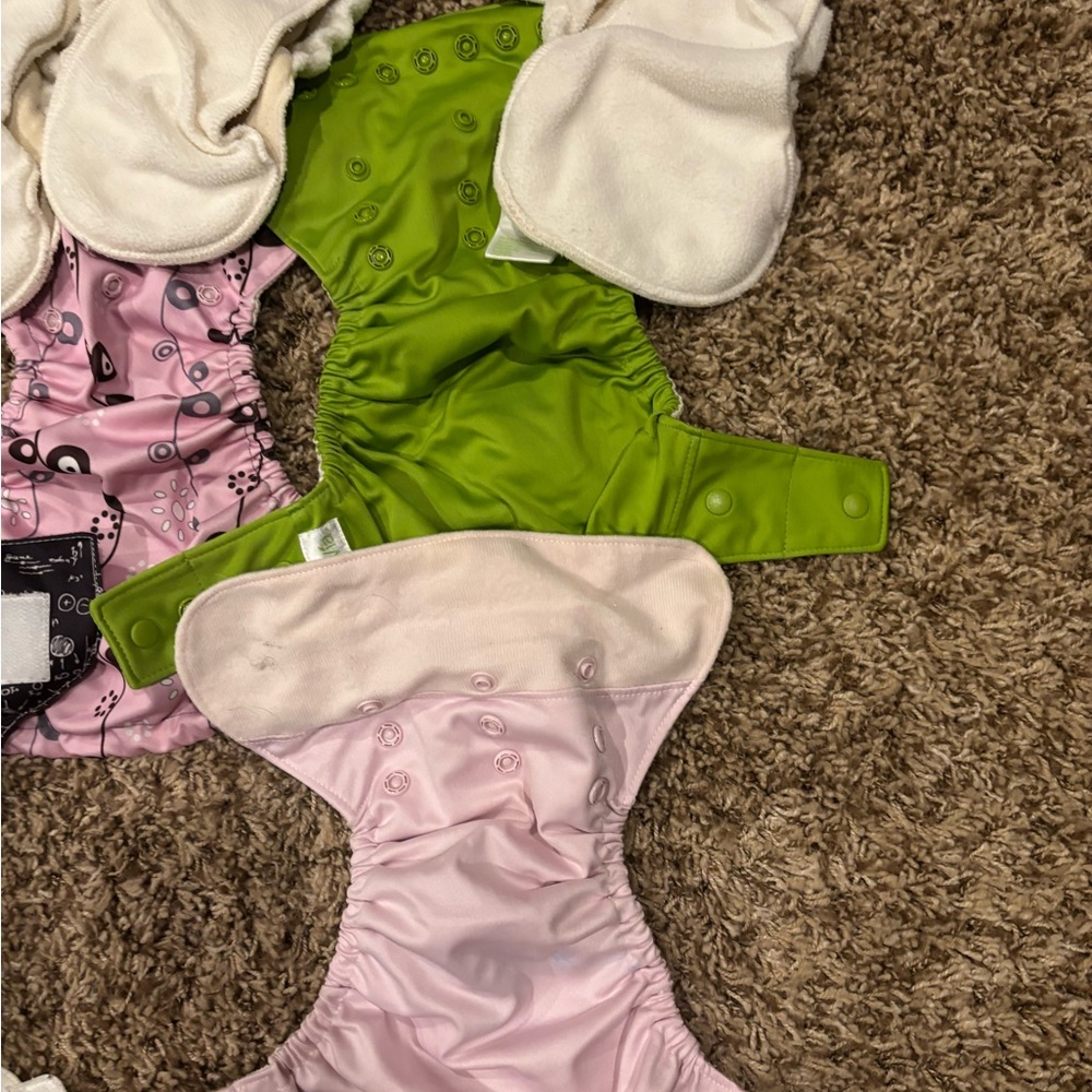 Vibrant Diaper Cover Set for Kids - Picture 5 of 6